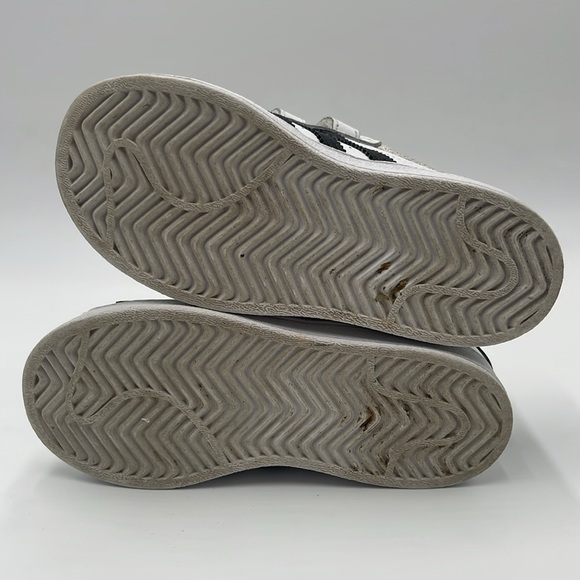 Adidas White and Black Velcro Sneakers Size US 10K - Picture 9 of 9